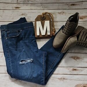 Levi's Medium Wash Factory Distressed Jeggings